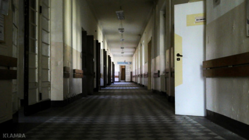 Opuszczony Szpital, ale robiony ziemniakiem - Klamra - Hejto.pl