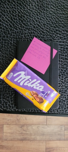 Dobra, wrzucam, bo widzę, że już niektórzy się tu niecierpliwią. Jakąś godzinę temu odebrałem z paczkomatu - splash545 - Hejto.pl