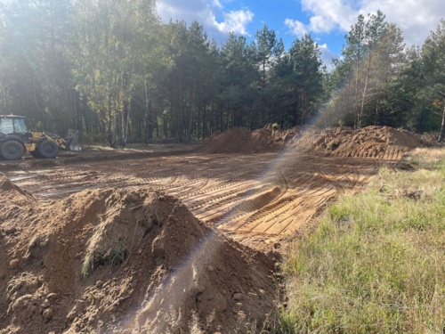 #budowadomu #budujzhejto #chwalesie Ej pochwalę się Wam, że ruszyliśmy z budową domu i strasznie się jaram :D - Panda - Hejto.pl