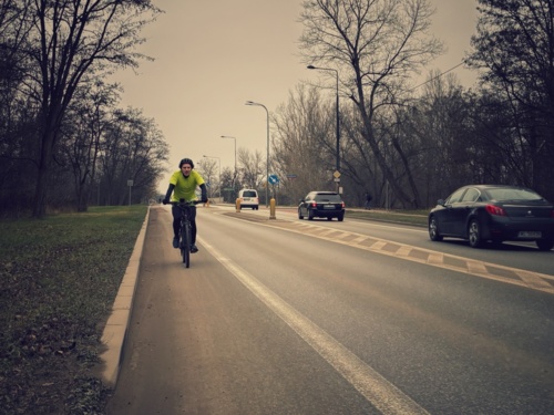 238 413 + 100 = 238 513 Jak pan moderator @bojowonastawionaowca ułoży trasę to nie ma … we wsi. Wspólne kręcenie - fonfi - Hejto.pl