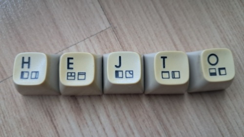 Zabawy z przywracaniem dawnej świetlnośći komodoraka :]. #retrokomputery #commodore - Spider - Hejto.pl