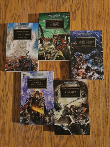 Wszystkich 96 książek Herezji Horusa raczej czytać nie zamierzam, ale wybrałem kilka pozycji, które zapowiadają - saradonin_redux - Hejto.pl