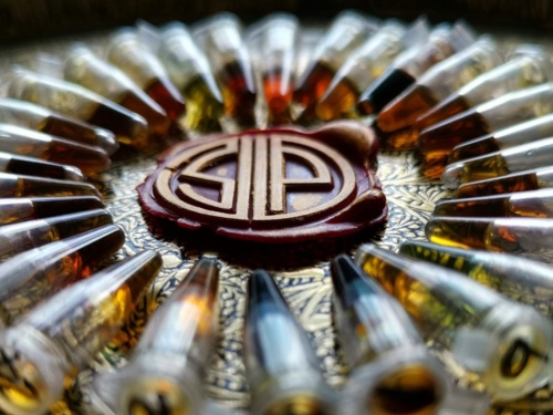 #perfumy Siema, są chętni na rozbiorke wyczekiwanych od wielu lat zapachów Sultana Pasha'y? Cena to ~28 PLN za ml. - pomidorowazupa - Hejto.pl