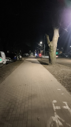 #glupiehejtozabawy Jako ze jestesmy starymi ludzmi, to mamy specyficzne obrazki w telefonach. Kazdy po kolei wyskakuje - Cybulion - Hejto.pl