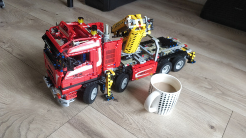 No dobra, to z ostatnich zakupów do #niepoprawnelego na pierwszy rzut idzie zestaw 8258 Crane Truck :smiley: Kupiony w - PanNiepoprawny - Hejto.pl