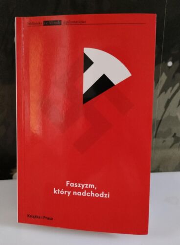 Rozmawiam z dr Przemysławem Witkowskim z Collegium Civitas, badaczem ekstremizmów politycznych, autorem licznych - Wyrocznia - Hejto.pl