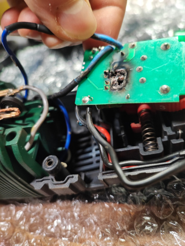 #diy #elektronika #elektronarzedzia #lutowanie Cześć wszystkim! Kończę (przynajmniej mam taką nadzieję) projekt - NotYetPro - Hejto.pl