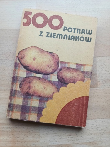 Jest sprawa. Nie mam pomysły na jutrzejszy obiad, ale mam książkę z 1985r "500 potraw - owczareknietrzymryjski - Hejto.pl