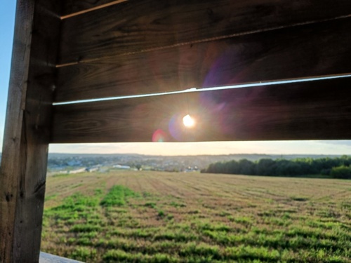 w ambonie a gdzie mam nawet specjalna dziurkę na słońce #ambonyboners #chillout - roadie - Hejto.pl