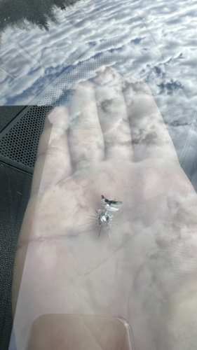 Tak się kończą wyprawy do #warszawa :confused: Ale przynajmniej dziecko zdrowe.(serce). I przyszły narzędzia do - PanNiepoprawny - Hejto.pl