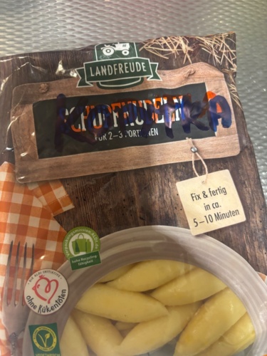 Nie będzie Niemiec pluł nam w twarz, ni kopytek nam germanił #heheszki #jedzenie - Gepard_z_Libii - Hejto.pl