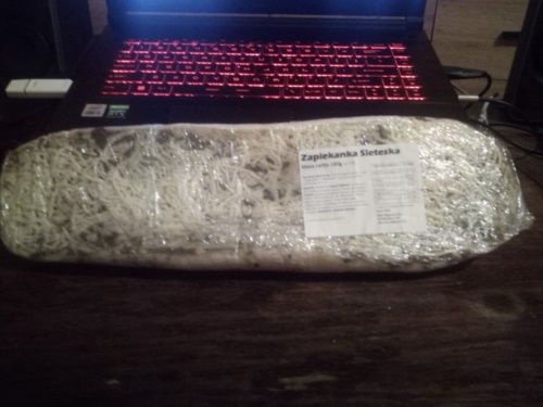 #hejto #gotujzhejto #gotowanie Warto za 6,80zł Produkt regionalny w sensie od sąsiedniej wsi. Oczywiście dodatki - Alawar - Hejto.pl