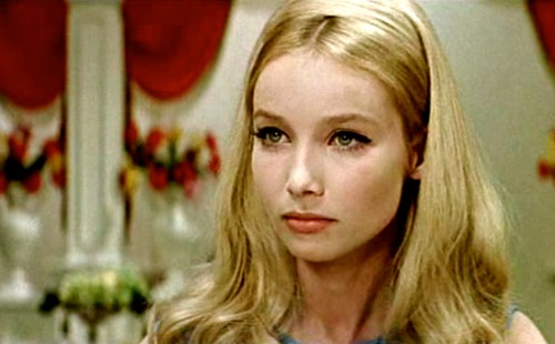 Pola Raksa ur. 1941 Kanon piękna się trochę pozmieniał na przestrzeni ostatnich 100 lat, ale świat pamięta trochę - Earl_Grey_Blue - Hejto.pl