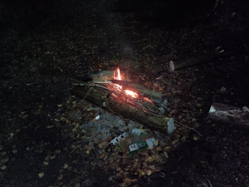 Następuje zapłon #nodia #biwakowanie #winiuchowedkuje - winiucho - Hejto.pl