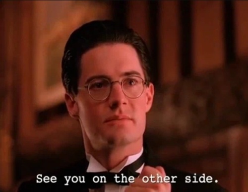 David Lynch nie żyje. #film #davidlynch #twinpeaks - ciszej - Hejto.pl