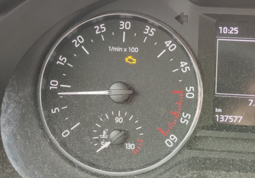 Pali mi się już 5 miesięcy. Co robić? :laughing: #motoryzacja #skoda - damw - Hejto.pl