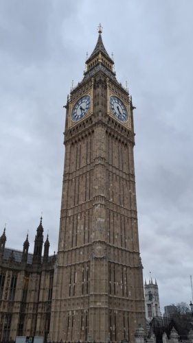 Wielki Benis :smirk: ﻿#podroze﻿ ﻿﻿#wielkabrytania﻿ ﻿﻿#londyn - koszotorobur - Hejto.pl