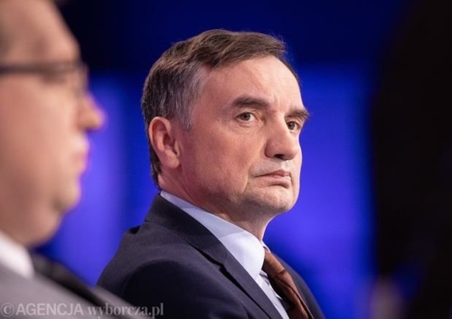 Nieustraszony Ziobro i jego kolejna ucieczka - NiebieskiSzpadelNihilizmu - Hejto.pl