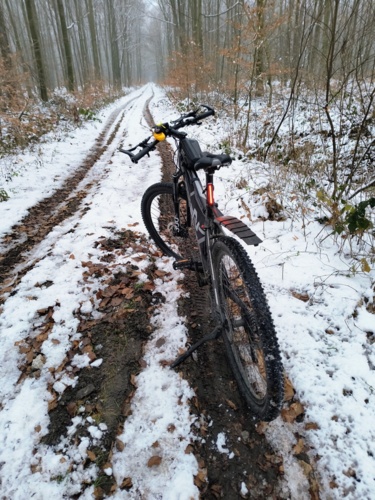 5 026 + 10 + 9 = 5 045 Jeden przejazd tylko jak się wywaliłem to Garmin zaczął wysyłać sms alarmowego 😐 Wpis - cazpereq - Hejto.pl