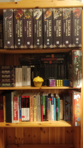 No dobra - aktualizacja. Zebrałem książki z innych półek :stuck_out_tongue: Nadal dominuje #codziennytalisman ale - PanNiepoprawny - Hejto.pl