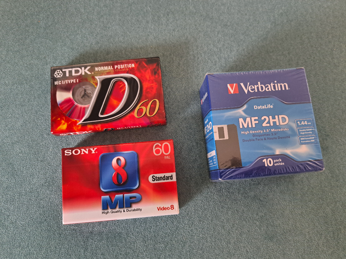 7ab1cf72-583f-4dcf-932d-15b9cfd941d1