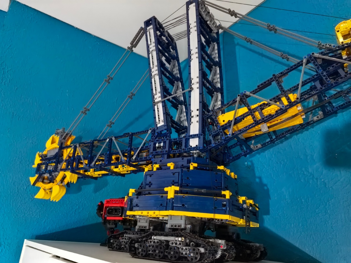 85ac0185-8f61-49de-959e-ef6d04d66752