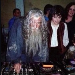 bdccf097-4cd8-4eb4-b669-18d25cf25103