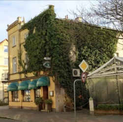 fe77d0c4-91f0-49f1-a4d8-fe4a19712094