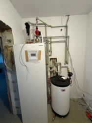 1bae8604-7dd9-43aa-b6c5-93261f64d27c