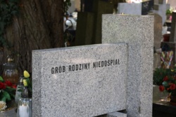 6a647634-42d8-42a9-8790-53743a41b98c