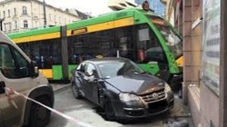 23801153-c11c-4c4c-aec5-e31efcc88904