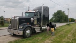 432f0806-c6a0-487d-ba32-c0ce5e4a0db9