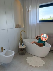 1abb1efc-4337-4378-9b09-47e11f59e494