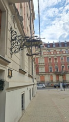 ce6157df-f4fe-4903-adf4-b6d1095fe76e