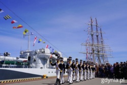 dfcc23fe-278d-469b-8b41-039ea7bb300a