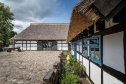 a727a900-0eec-4893-abcc-e77f9d4d8199