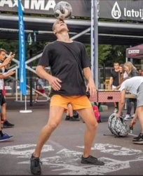 af2bfb17-503c-4c7f-8b3b-c2284a8c6bc1