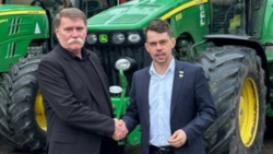 12a64cf9-daba-40bc-ad50-0f454f33f5e6