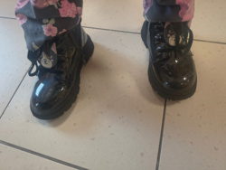 a2c0b7f1-1896-40b8-b6d4-51c5a230a46d