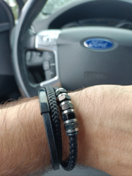 1bc0e409-154f-4547-b198-9a027559d64e