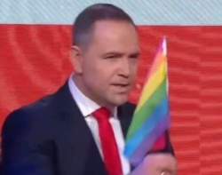 b8d1a1a7-9096-4788-a125-1a9fd860b696