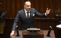 6c558931-8082-48dd-aefe-f5e1bbde4aa5