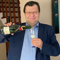 abf5ee15-9dfa-4251-bf23-b103506a0b5f