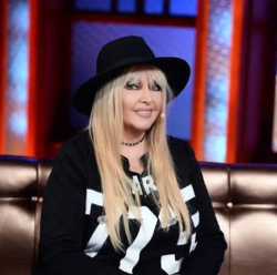 aa7e96d7-e083-435a-8faa-658b20ec07df