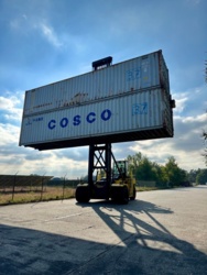 fd147823-c3ad-4275-8336-44d98bc6cdcb