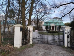 e85e7337-434b-4b15-86af-227a9826181d