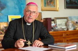 32a4c75f-e820-4126-a521-0d247265eeed