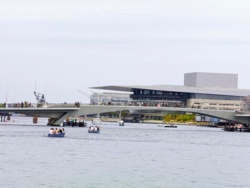 d07766e4-a0f6-4098-9dfa-0f5906c5c2f3