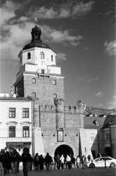 8b7b4591-017d-4676-b674-21192fcb2ad5