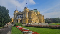 dd1cc5d6-e6d4-4d00-b940-2823ecfa5f8d